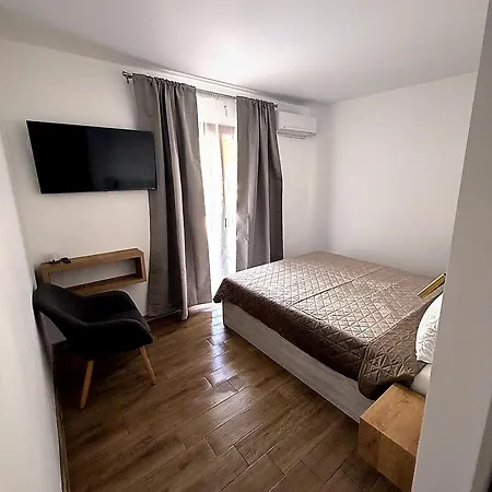 Thasosgoldenstay Family Apartament